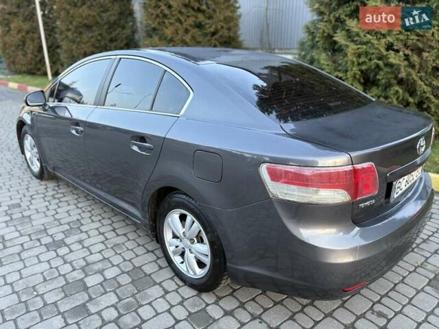 Серый Тойота Авенсис, объемом двигателя 1.8 л и пробегом 283 тыс. км за 8250 $, фото 4 на Automoto.ua