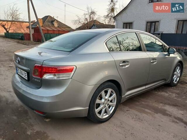 Серый Тойота Авенсис, объемом двигателя 2 л и пробегом 270 тыс. км за 8100 $, фото 4 на Automoto.ua
