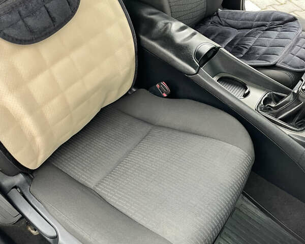 Серый Тойота Авенсис, объемом двигателя 2 л и пробегом 289 тыс. км за 7700 $, фото 17 на Automoto.ua