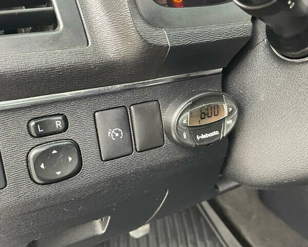 Серый Тойота Авенсис, объемом двигателя 2 л и пробегом 289 тыс. км за 7700 $, фото 27 на Automoto.ua