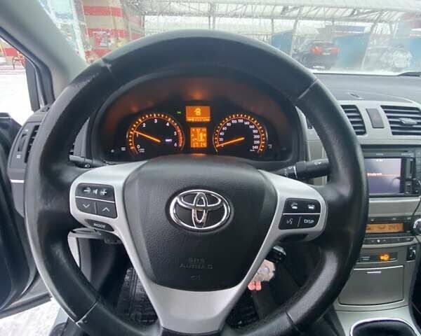 Серый Тойота Авенсис, объемом двигателя 2 л и пробегом 26 тыс. км за 8000 $, фото 8 на Automoto.ua