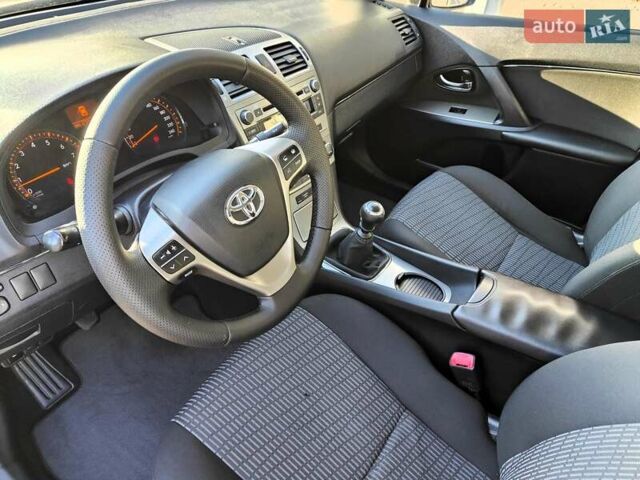 Серый Тойота Авенсис, объемом двигателя 1.8 л и пробегом 279 тыс. км за 6990 $, фото 34 на Automoto.ua