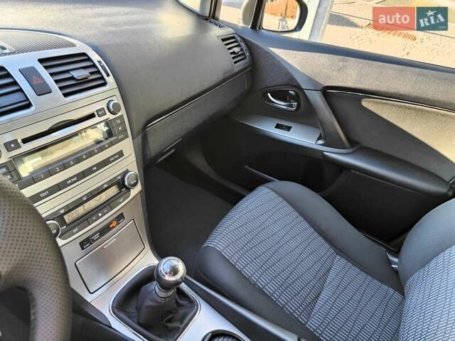 Серый Тойота Авенсис, объемом двигателя 1.8 л и пробегом 279 тыс. км за 6990 $, фото 35 на Automoto.ua