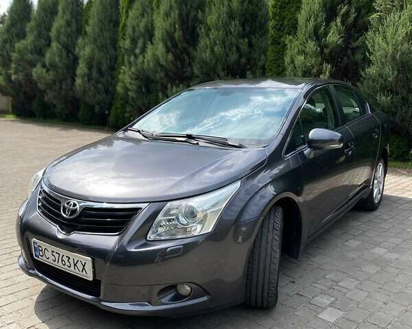 Серый Тойота Авенсис, объемом двигателя 2 л и пробегом 238 тыс. км за 10300 $, фото 7 на Automoto.ua