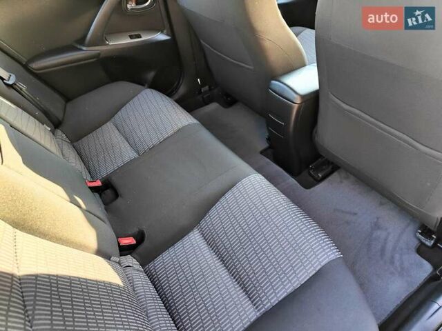 Серый Тойота Авенсис, объемом двигателя 1.8 л и пробегом 279 тыс. км за 6990 $, фото 56 на Automoto.ua