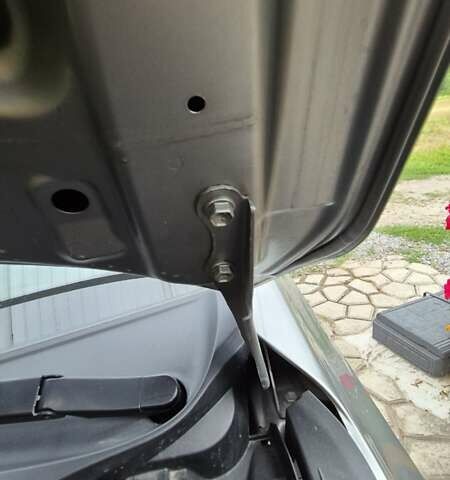 Серый Тойота Авенсис, объемом двигателя 2 л и пробегом 167 тыс. км за 9700 $, фото 36 на Automoto.ua