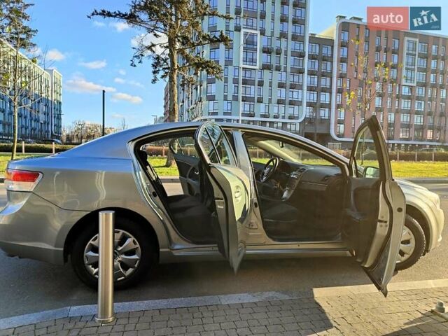 Серый Тойота Авенсис, объемом двигателя 1.8 л и пробегом 279 тыс. км за 6990 $, фото 26 на Automoto.ua