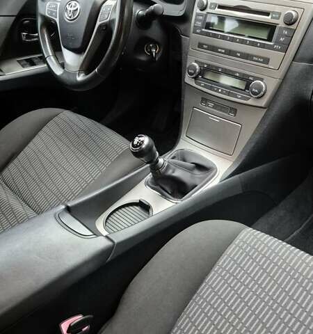Серый Тойота Авенсис, объемом двигателя 2 л и пробегом 167 тыс. км за 9700 $, фото 34 на Automoto.ua