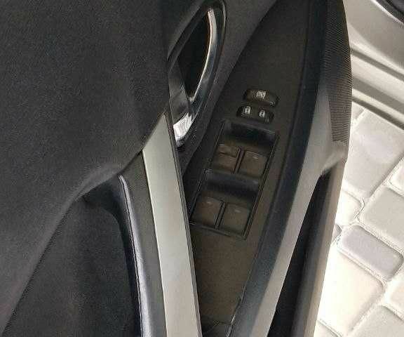 Серый Тойота Авенсис, объемом двигателя 2 л и пробегом 204 тыс. км за 8500 $, фото 15 на Automoto.ua