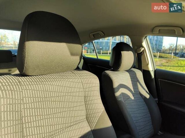 Серый Тойота Авенсис, объемом двигателя 1.8 л и пробегом 279 тыс. км за 6990 $, фото 49 на Automoto.ua