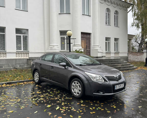 Серый Тойота Авенсис, объемом двигателя 1.6 л и пробегом 200 тыс. км за 7500 $, фото 5 на Automoto.ua