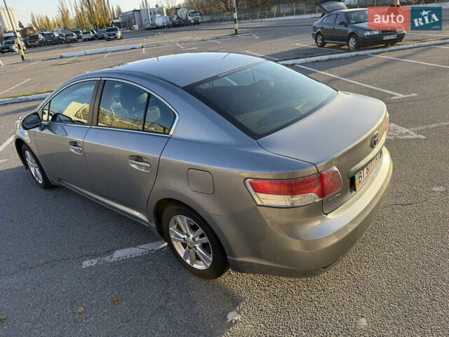 Серый Тойота Авенсис, объемом двигателя 0 л и пробегом 214 тыс. км за 7700 $, фото 4 на Automoto.ua