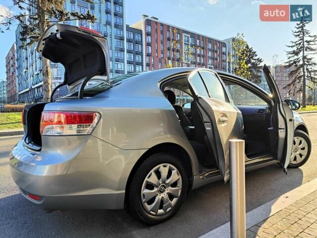 Серый Тойота Авенсис, объемом двигателя 1.8 л и пробегом 279 тыс. км за 6990 $, фото 21 на Automoto.ua