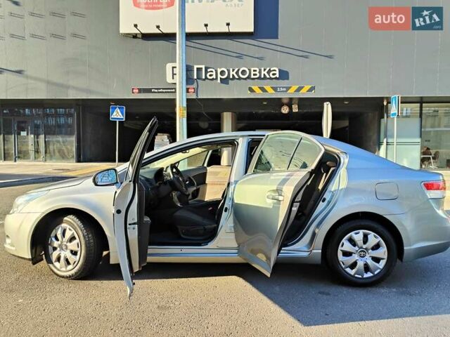 Серый Тойота Авенсис, объемом двигателя 1.8 л и пробегом 279 тыс. км за 6990 $, фото 11 на Automoto.ua