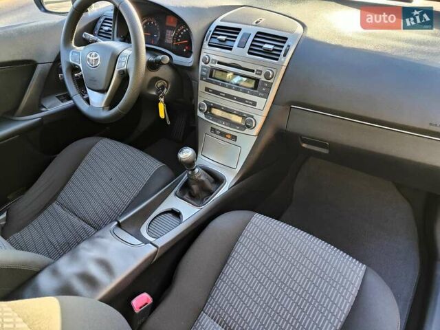 Серый Тойота Авенсис, объемом двигателя 1.8 л и пробегом 279 тыс. км за 6990 $, фото 47 на Automoto.ua