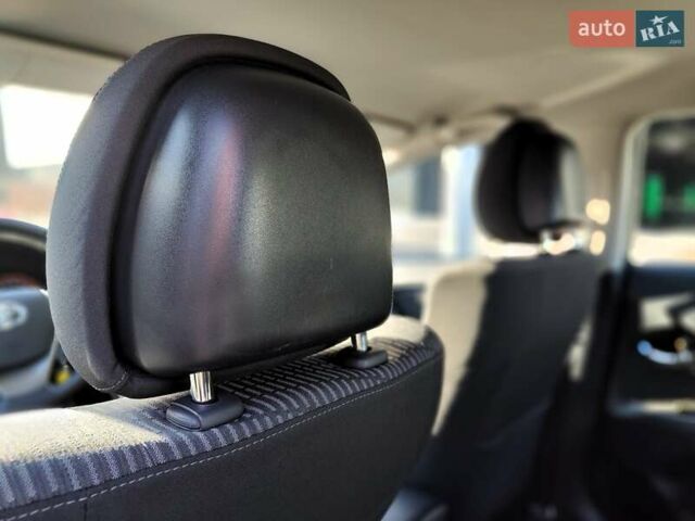 Серый Тойота Авенсис, объемом двигателя 1.8 л и пробегом 279 тыс. км за 6990 $, фото 41 на Automoto.ua