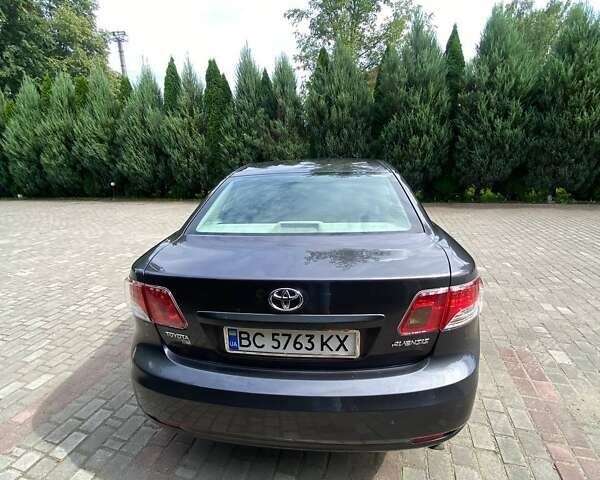 Серый Тойота Авенсис, объемом двигателя 2 л и пробегом 238 тыс. км за 10300 $, фото 8 на Automoto.ua