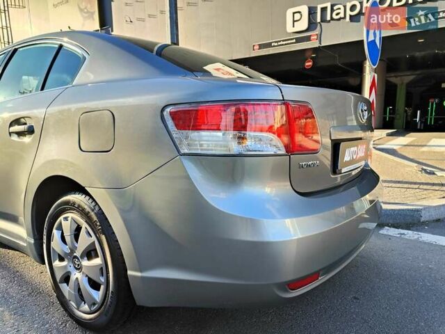 Серый Тойота Авенсис, объемом двигателя 1.8 л и пробегом 279 тыс. км за 6990 $, фото 15 на Automoto.ua