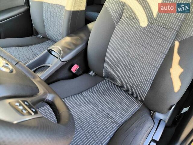 Серый Тойота Авенсис, объемом двигателя 1.8 л и пробегом 279 тыс. км за 6990 $, фото 37 на Automoto.ua