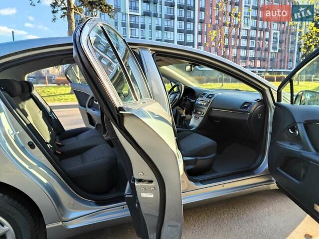 Серый Тойота Авенсис, объемом двигателя 1.8 л и пробегом 279 тыс. км за 6990 $, фото 23 на Automoto.ua