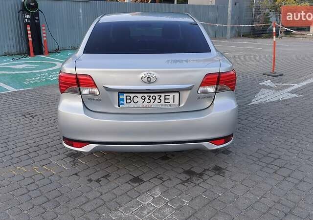 Сірий Тойота Авенсіс, об'ємом двигуна 2 л та пробігом 198 тис. км за 10800 $, фото 9 на Automoto.ua