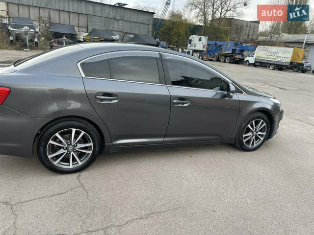 Серый Тойота Авенсис, объемом двигателя 2 л и пробегом 290 тыс. км за 11000 $, фото 7 на Automoto.ua