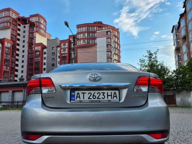 Серый Тойота Авенсис, объемом двигателя 1.8 л и пробегом 226 тыс. км за 8500 $, фото 1 на Automoto.ua