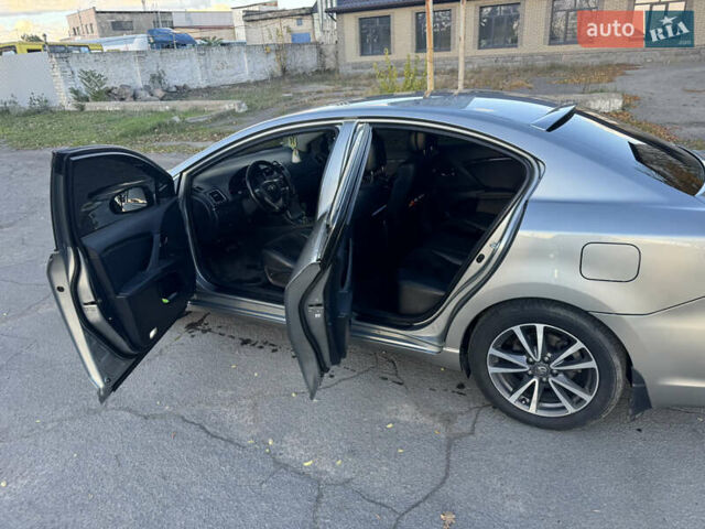 Серый Тойота Авенсис, объемом двигателя 2 л и пробегом 185 тыс. км за 12000 $, фото 10 на Automoto.ua
