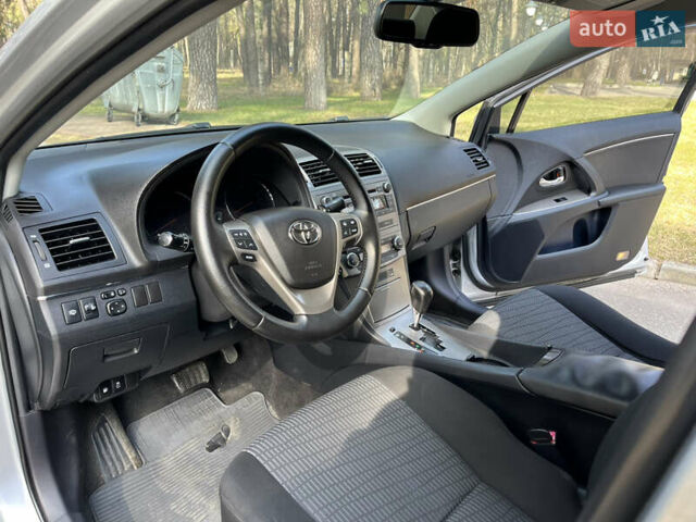 Серый Тойота Авенсис, объемом двигателя 1.8 л и пробегом 275 тыс. км за 8800 $, фото 17 на Automoto.ua