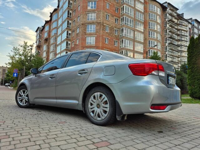 Серый Тойота Авенсис, объемом двигателя 1.8 л и пробегом 226 тыс. км за 8500 $, фото 6 на Automoto.ua