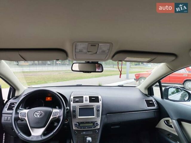 Серый Тойота Авенсис, объемом двигателя 1.8 л и пробегом 179 тыс. км за 12300 $, фото 6 на Automoto.ua