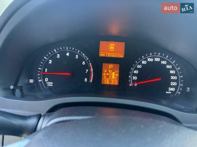 Серый Тойота Авенсис, объемом двигателя 2 л и пробегом 185 тыс. км за 12000 $, фото 13 на Automoto.ua
