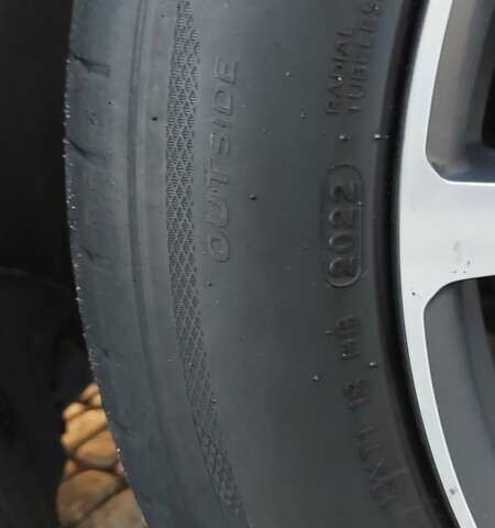 Сірий Тойота Авенсіс, об'ємом двигуна 2 л та пробігом 198 тис. км за 10800 $, фото 24 на Automoto.ua