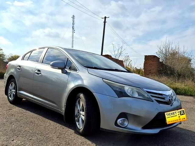 Серый Тойота Авенсис, объемом двигателя 1.8 л и пробегом 135 тыс. км за 11200 $, фото 12 на Automoto.ua