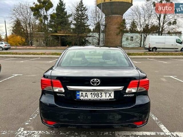 Серый Тойота Авенсис, объемом двигателя 2 л и пробегом 202 тыс. км за 10000 $, фото 2 на Automoto.ua