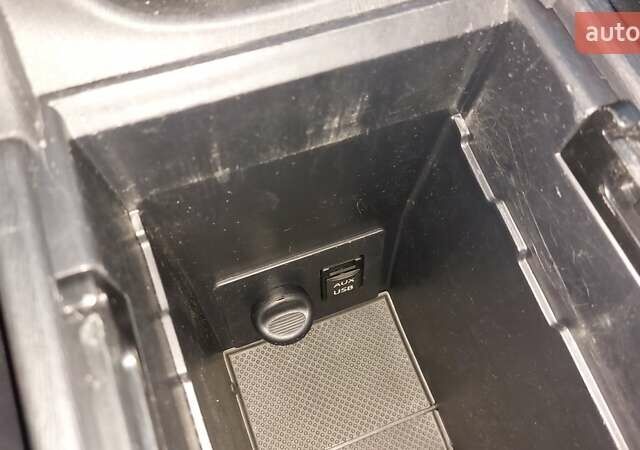 Сірий Тойота Авенсіс, об'ємом двигуна 2 л та пробігом 198 тис. км за 10800 $, фото 19 на Automoto.ua