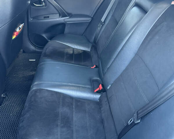 Серый Тойота Авенсис, объемом двигателя 2 л и пробегом 185 тыс. км за 12000 $, фото 14 на Automoto.ua