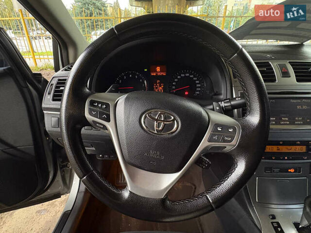 Серый Тойота Авенсис, объемом двигателя 1.8 л и пробегом 250 тыс. км за 11000 $, фото 6 на Automoto.ua