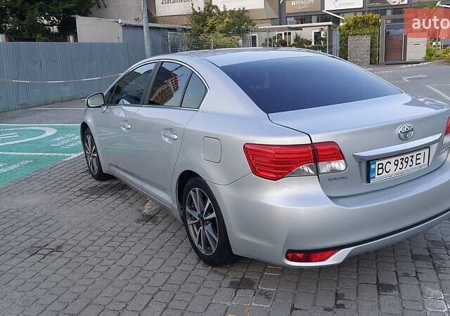 Сірий Тойота Авенсіс, об'ємом двигуна 2 л та пробігом 198 тис. км за 10800 $, фото 2 на Automoto.ua