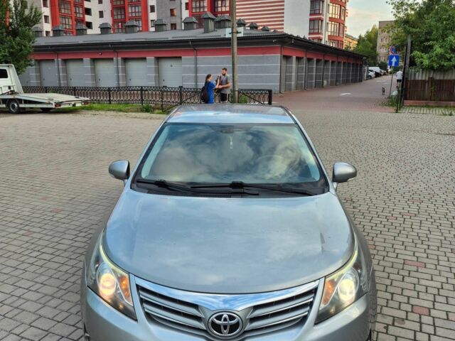 Серый Тойота Авенсис, объемом двигателя 1.8 л и пробегом 226 тыс. км за 7800 $, фото 8 на Automoto.ua