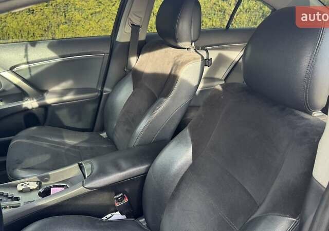 Серый Тойота Авенсис, объемом двигателя 1.99 л и пробегом 230 тыс. км за 10500 $, фото 14 на Automoto.ua