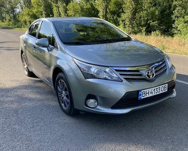 Сірий Тойота Авенсіс, об'ємом двигуна 1.8 л та пробігом 186 тис. км за 10900 $, фото 2 на Automoto.ua