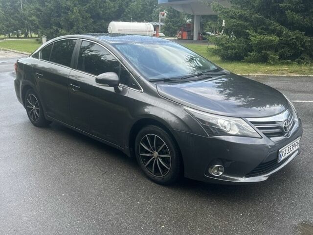 Сірий Тойота Авенсіс, об'ємом двигуна 1.8 л та пробігом 250 тис. км за 9500 $, фото 11 на Automoto.ua