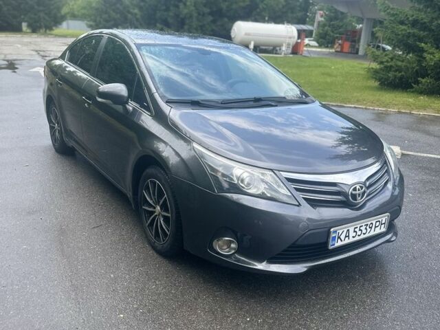 Сірий Тойота Авенсіс, об'ємом двигуна 1.8 л та пробігом 250 тис. км за 9500 $, фото 12 на Automoto.ua