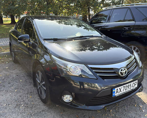 Серый Тойота Авенсис, объемом двигателя 1.99 л и пробегом 145 тыс. км за 14999 $, фото 1 на Automoto.ua