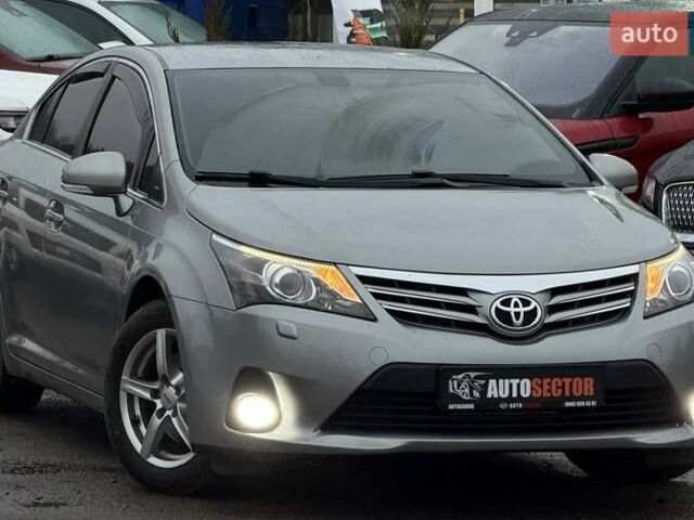 Серый Тойота Авенсис, объемом двигателя 1.8 л и пробегом 202 тыс. км за 12800 $, фото 5 на Automoto.ua