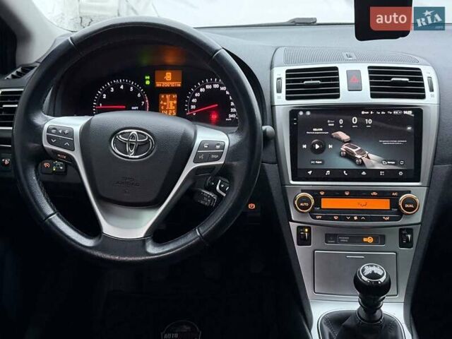 Серый Тойота Авенсис, объемом двигателя 1.8 л и пробегом 202 тыс. км за 12800 $, фото 26 на Automoto.ua