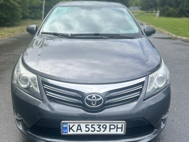 Сірий Тойота Авенсіс, об'ємом двигуна 1.8 л та пробігом 250 тис. км за 9500 $, фото 2 на Automoto.ua