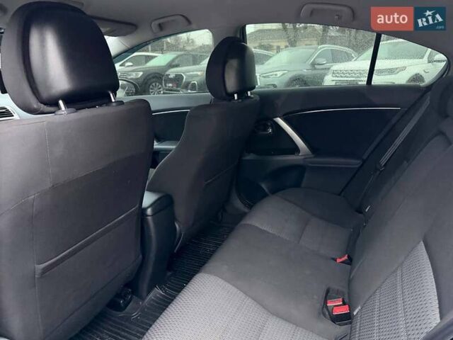 Серый Тойота Авенсис, объемом двигателя 1.8 л и пробегом 202 тыс. км за 12800 $, фото 14 на Automoto.ua