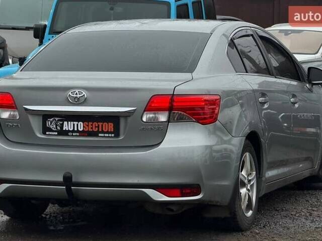 Серый Тойота Авенсис, объемом двигателя 1.8 л и пробегом 202 тыс. км за 12800 $, фото 10 на Automoto.ua